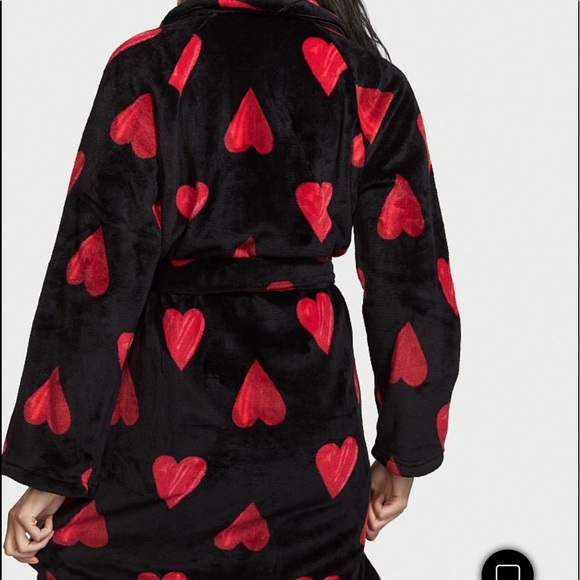 Victoria Secret Plush Robe - Picture 2 of 3